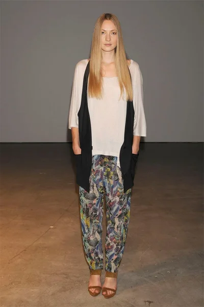 Look 14